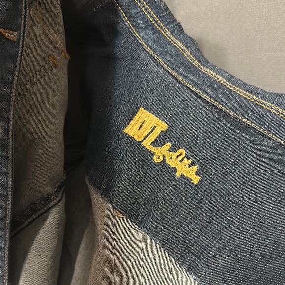Kut from the Kloth Dark Wash Jean Jacket EUC - Picture 4 of 14
